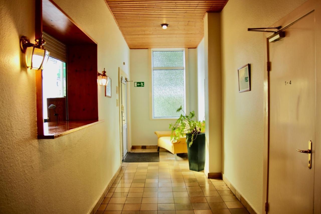 Hotel Meiendorfer Park Free Parking Хамбург Екстериор снимка